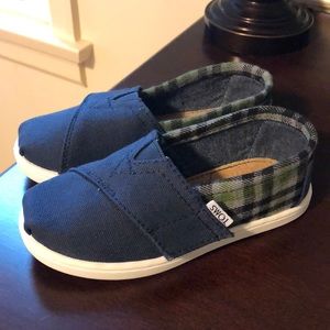 TOMS, size 9, Little Kids Shoes